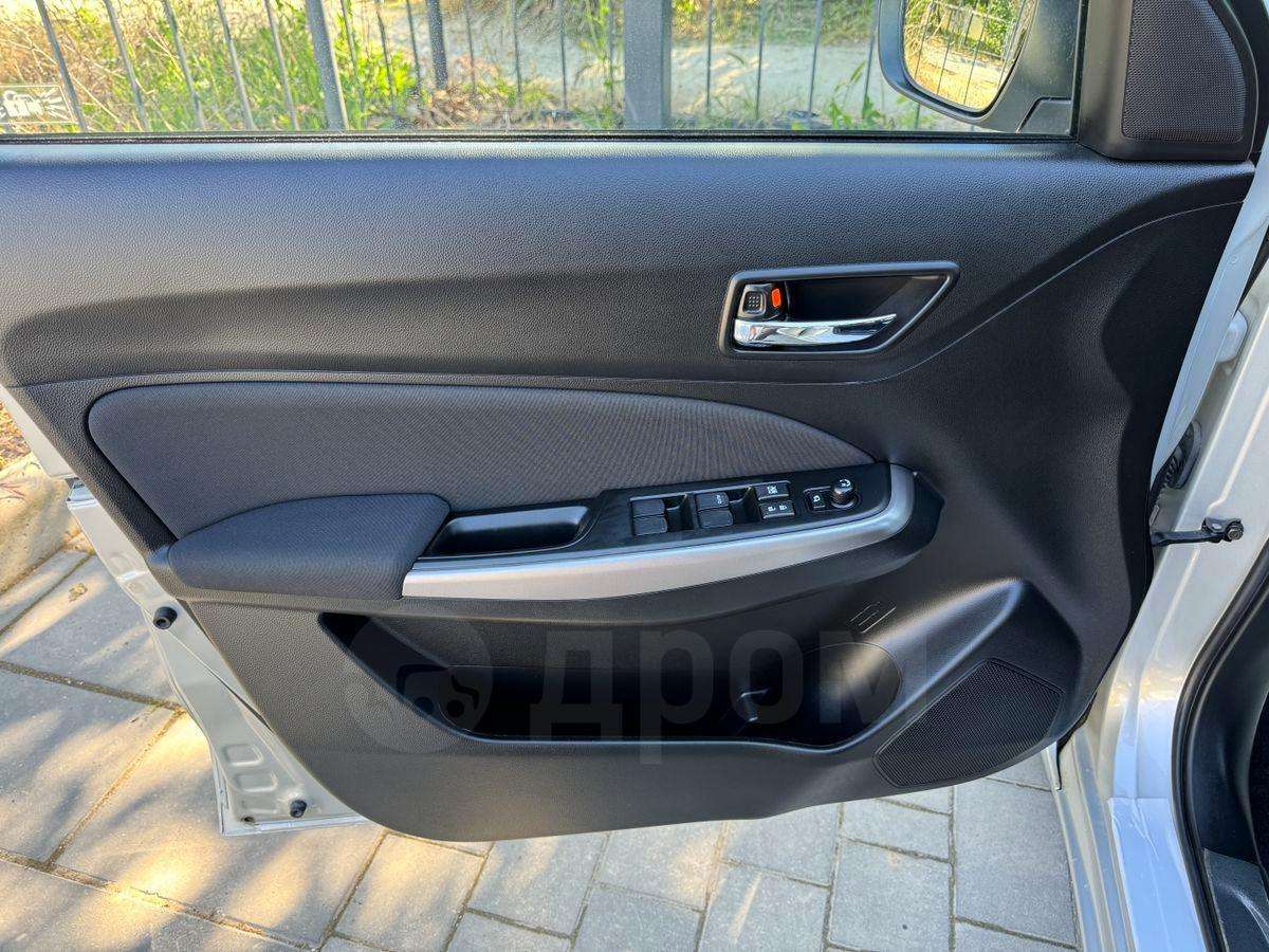Suzuki Swift 2023, Swift 2023 бензин 1.2 хэтчбек Б/У Севастополь