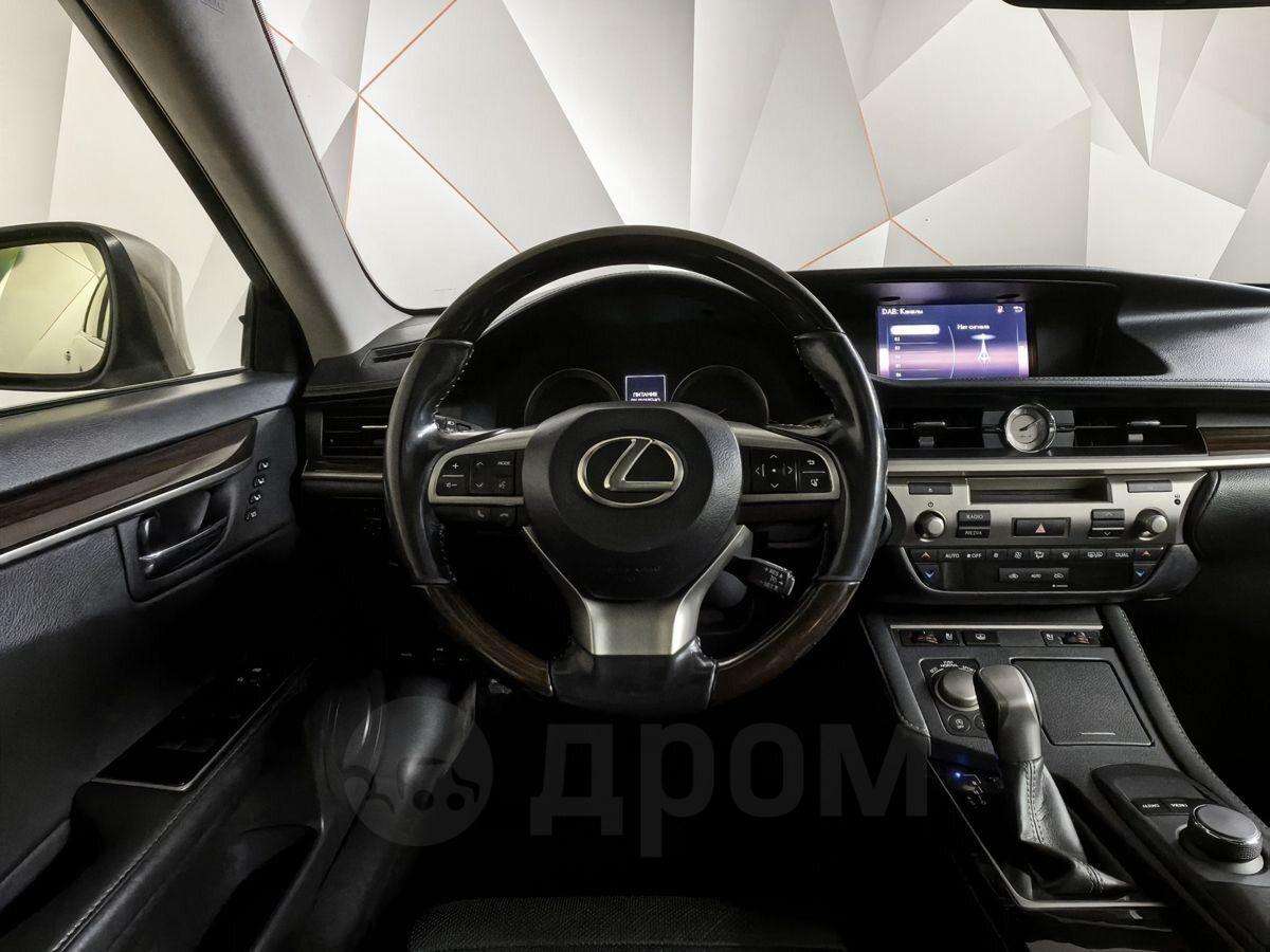 Lexus ES200 2015, ES200 2015 бензин 2 седан Б/У Москва